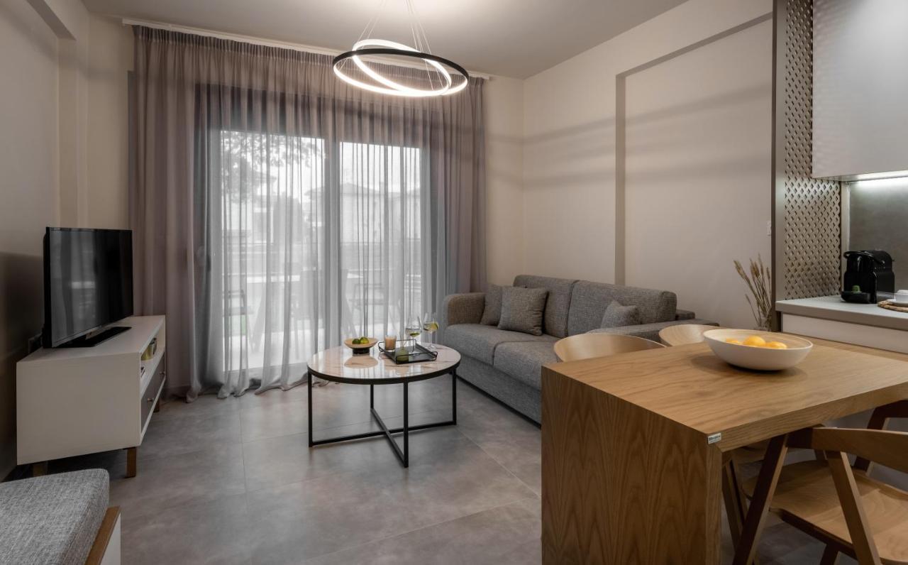 Iris Suites Nikiti Nikiti (Sithonia) Exterior foto