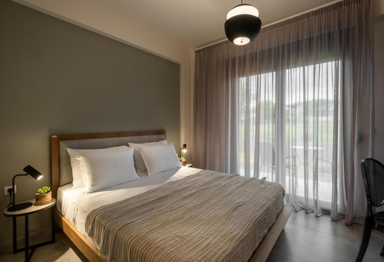 Iris Suites Nikiti Nikiti (Sithonia) Exterior foto